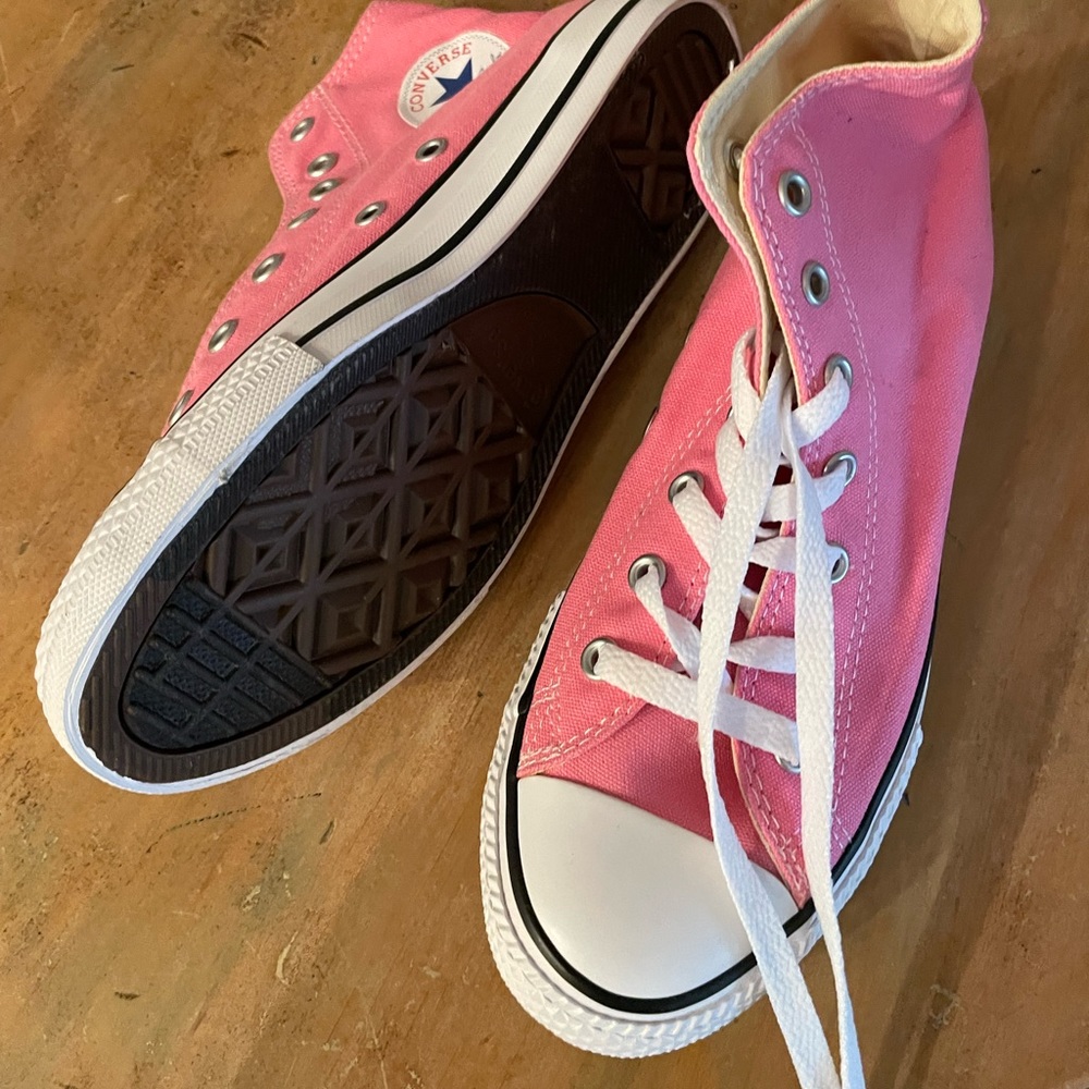 Girls High Top Chuck Taylors